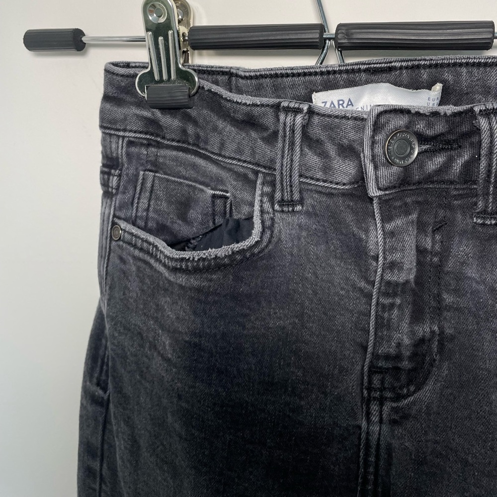 Zara MidRise Skinny Jeans - Size 2